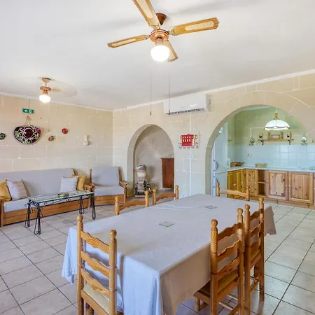 Apartamento In With Bbq Terrace Nadur
